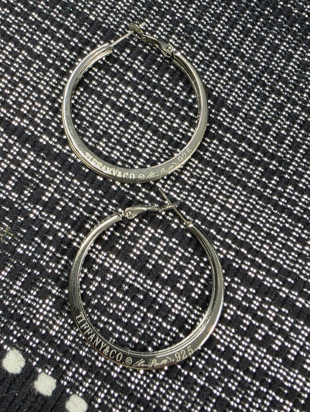 Tiffany & Company Elsa Peretti Sterling Silver Hoops - Picture 3 of 5